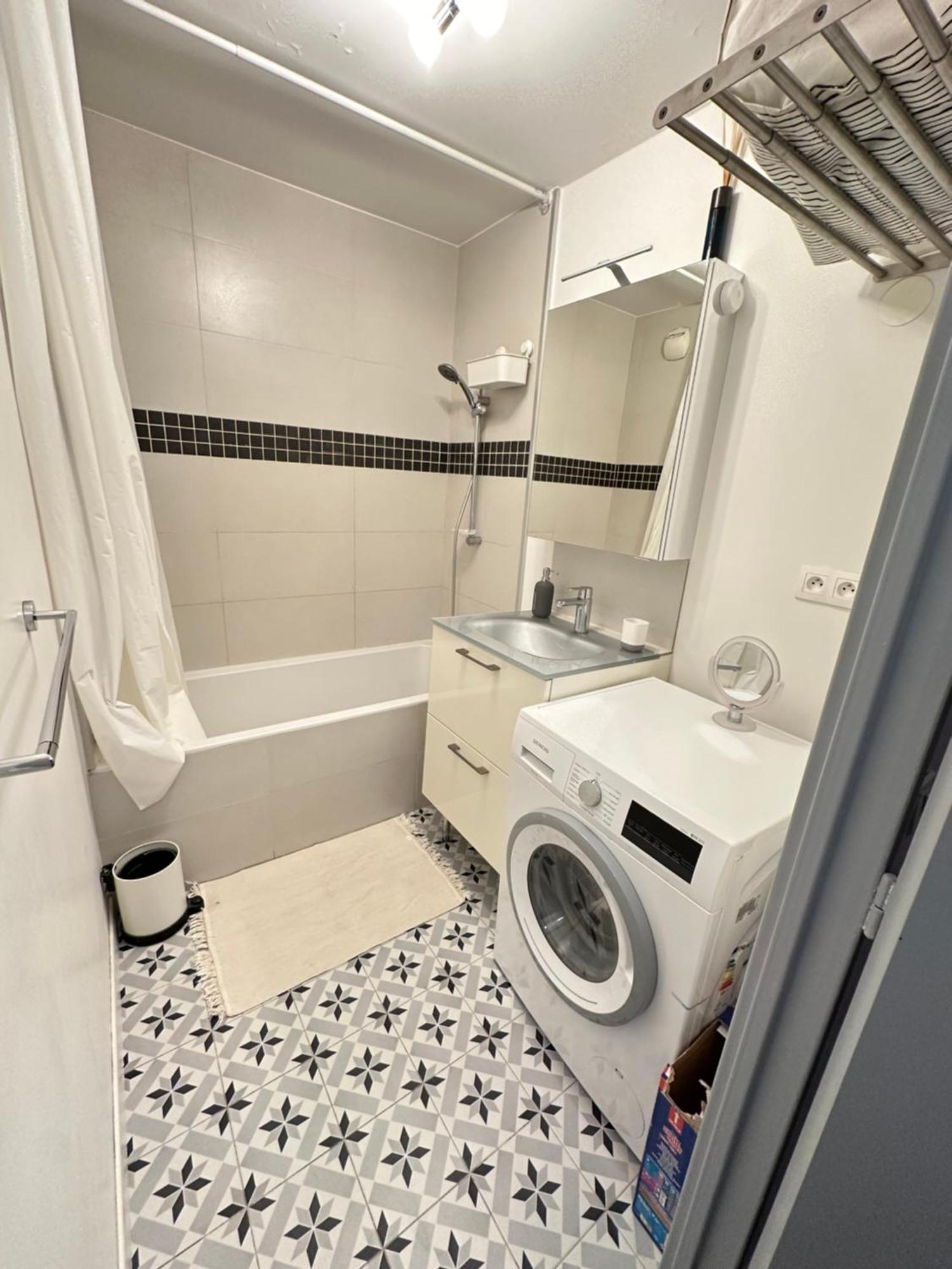 Cosy Duplex Avec Parking A Paris 19 By Immo Kit Bnb Exteriér fotografie