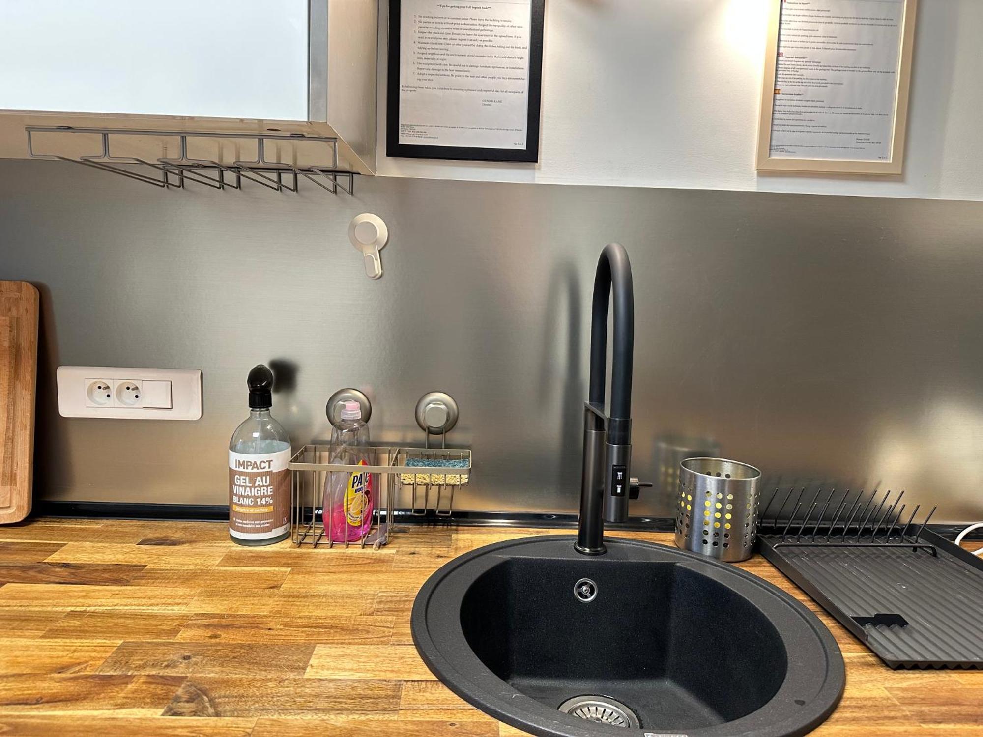 Cosy Duplex Avec Parking A Paris 19 By Immo Kit Bnb Exteriér fotografie
